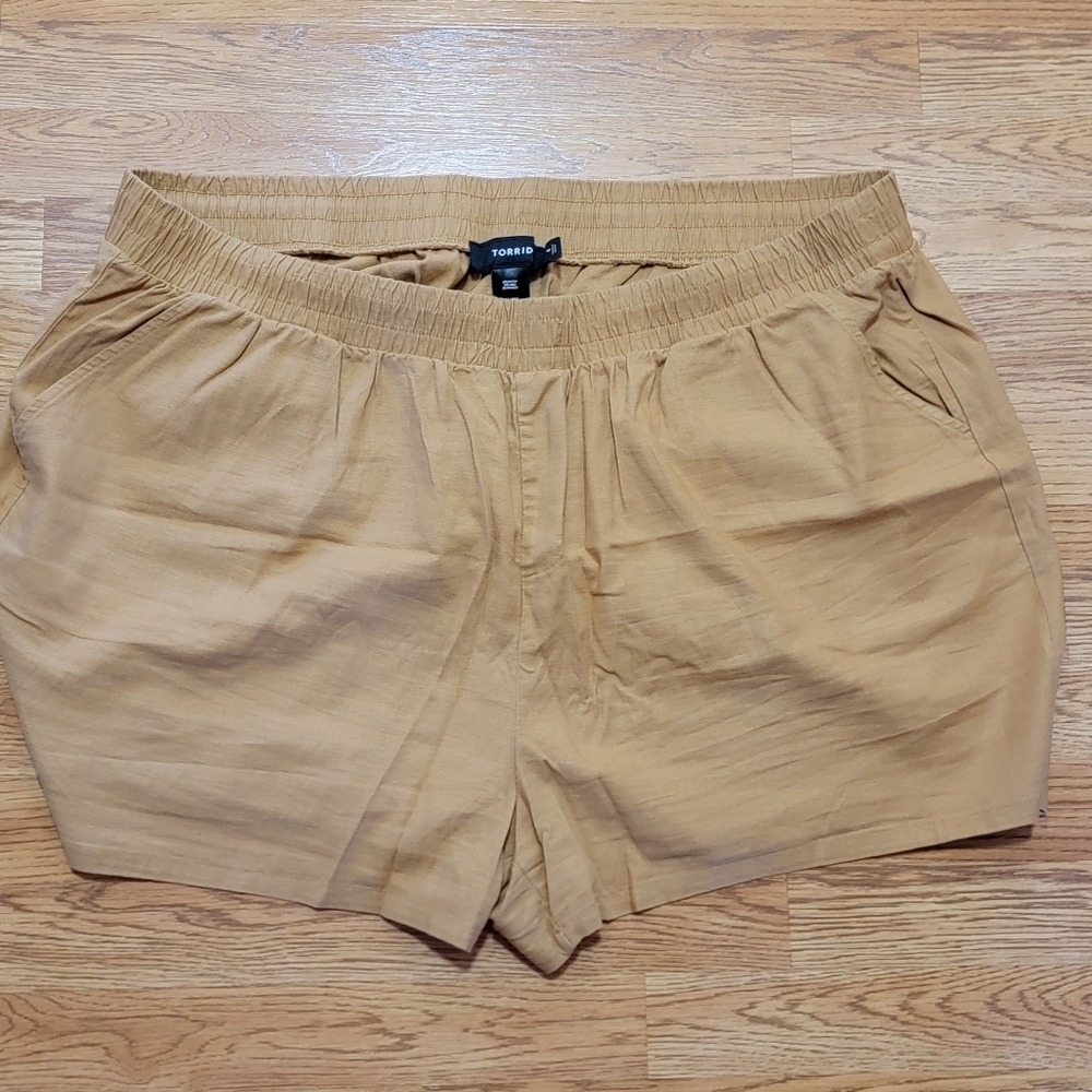 Torrid 4 tan